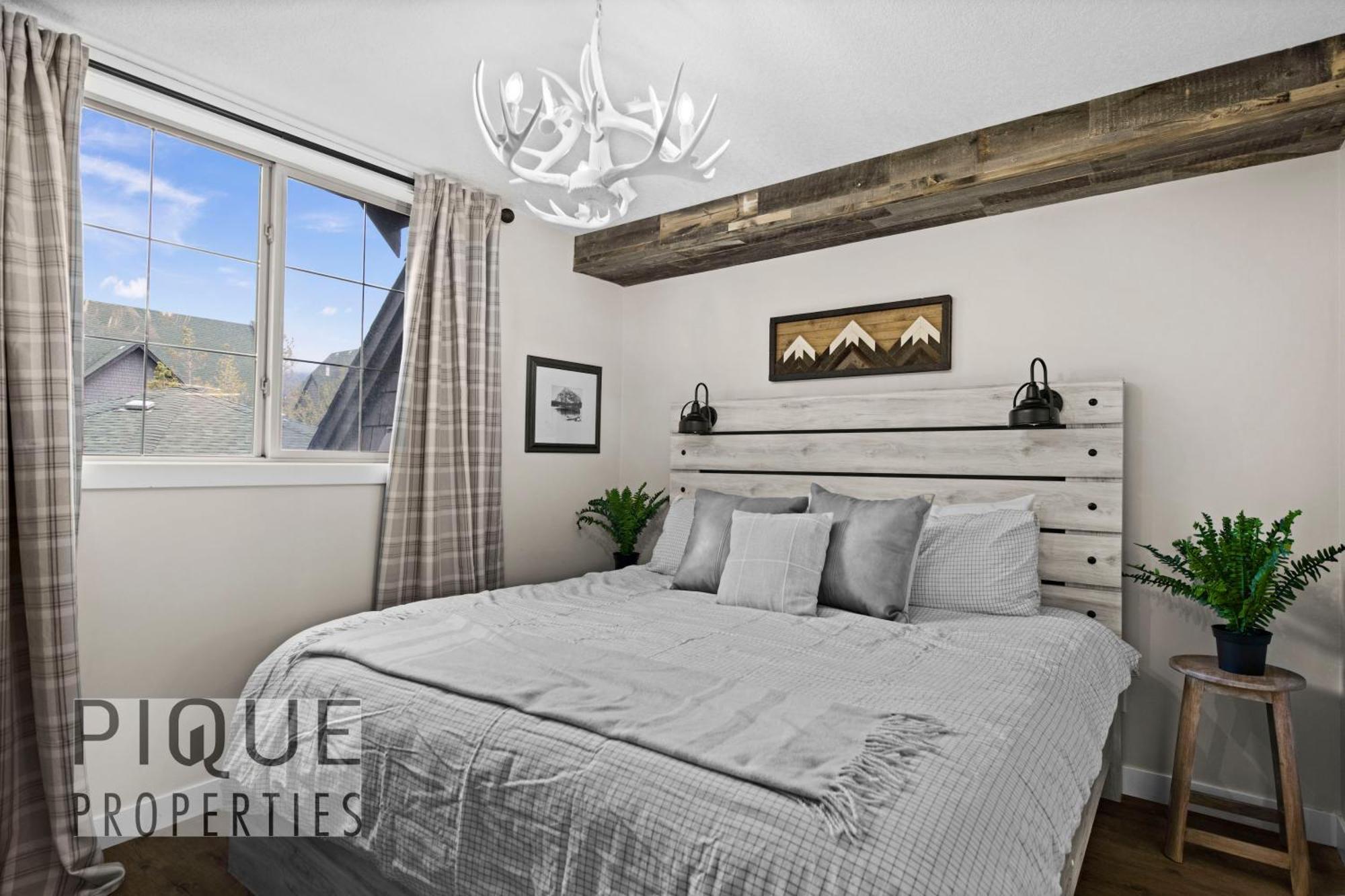 Mystic Mountain Chalet, Heated Outdoor Pool & Hot Tub, Free Parking, Fast Wifi! Канмор Екстериор снимка